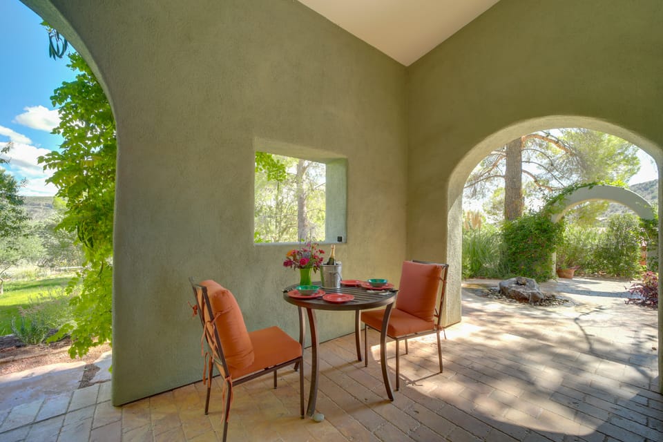 Serene Studio Near Wineries, Oak Creek & Sedona Apartment in Cornville