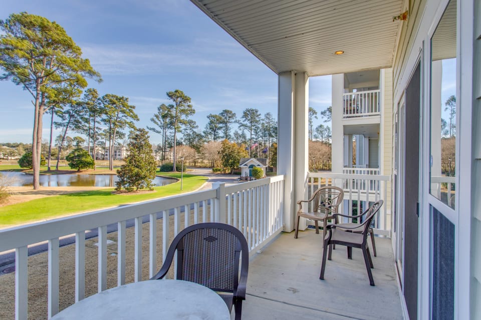 Golf, Swim & Relax: Condo at World Tour Resort! Apartment in Carolina Forest