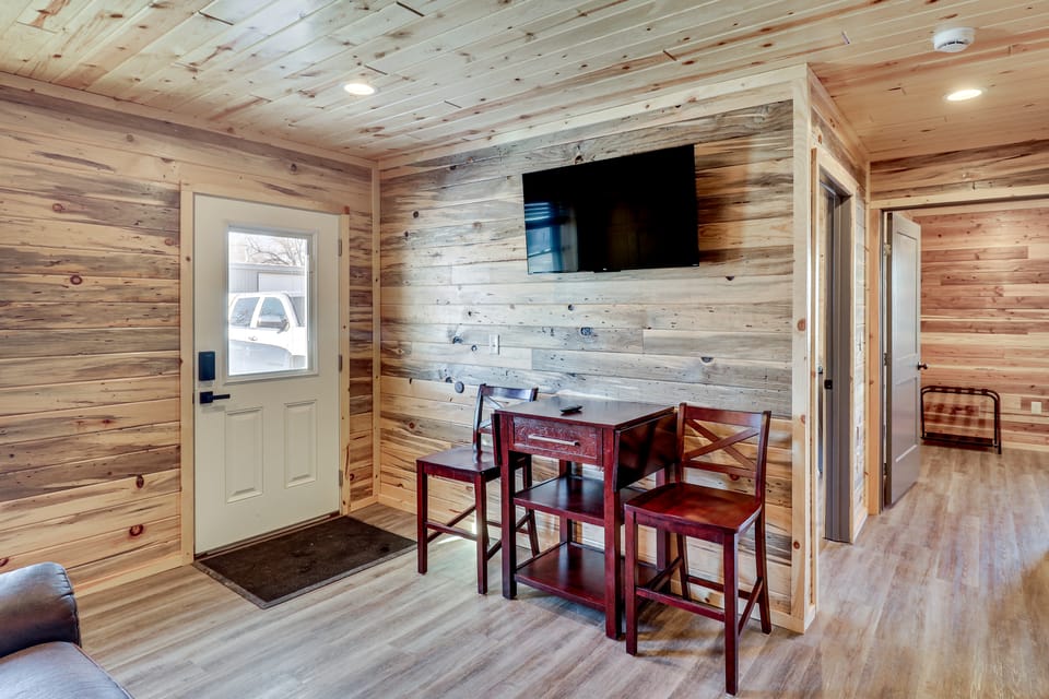 2 Mi to Lake Traverse: Dog-Friendly Getaway House in South Dakota