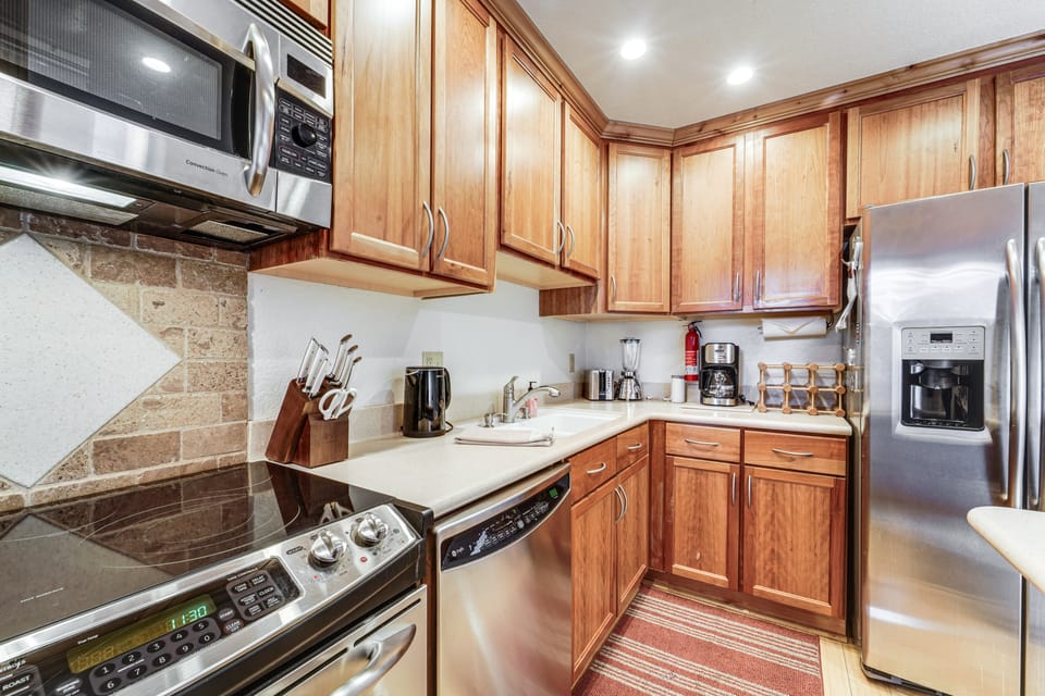 Ski, Golf & Hike! Incline Village Family Home Apartment in Incline Village