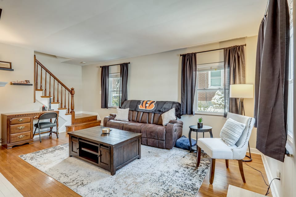 Cincy Area Bungalow w/ Deck & Yard, Pets Welcome! House in Covington