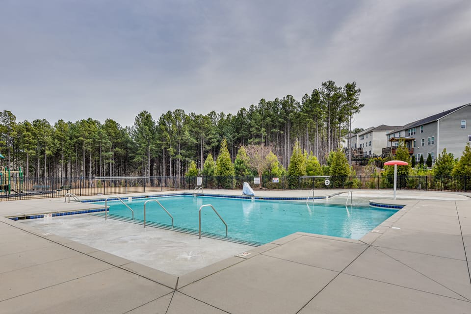 Charlotte Area Home Near Lake Wylie, Pets Welcome! House in Lake Wylie