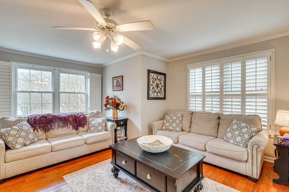 Knoxville Farmhouse Retreat! Easy Access to Town Apartment in Farragut