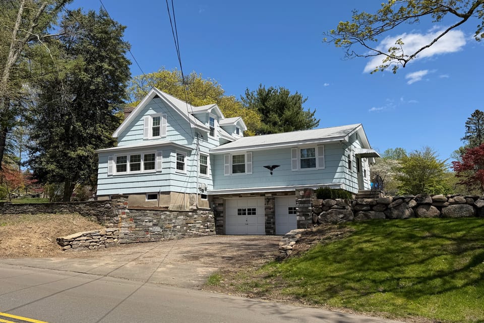 Family Home Near Roosevelt Forest & Historic Sites House in Stratford