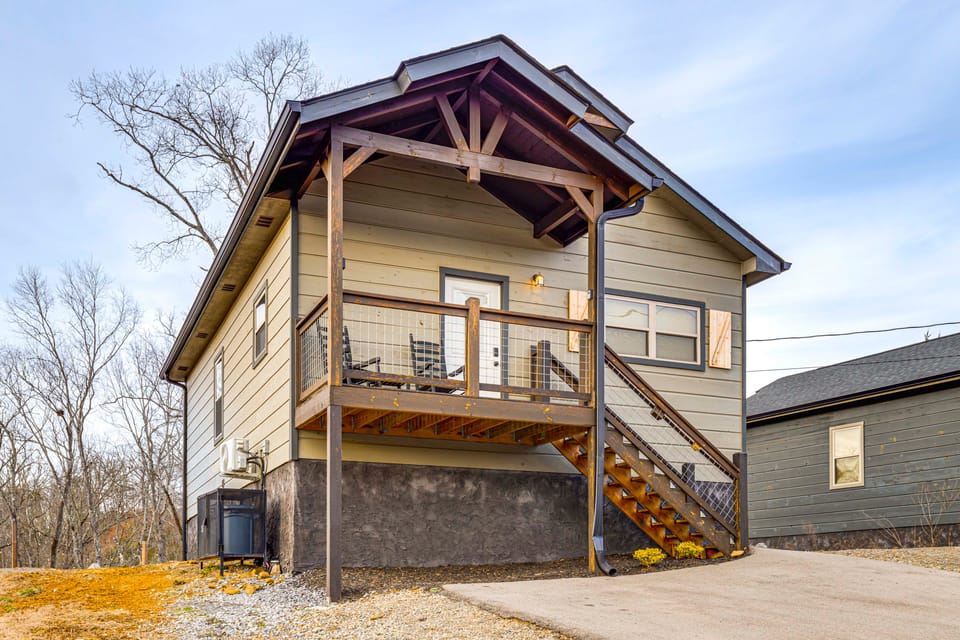 Hot Tub, Games & Pool: Sevierville Family Retreat House in Sevierville