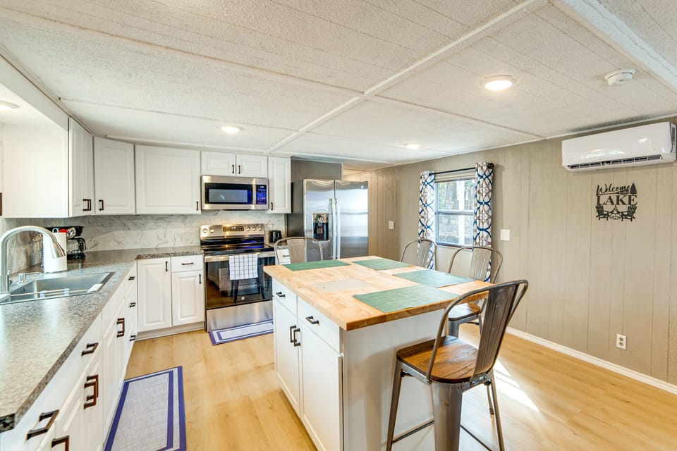 Home 2 Mi to Cedar Creek Lake: Bring Your Pets! House in Cedar Creek Reservoir
