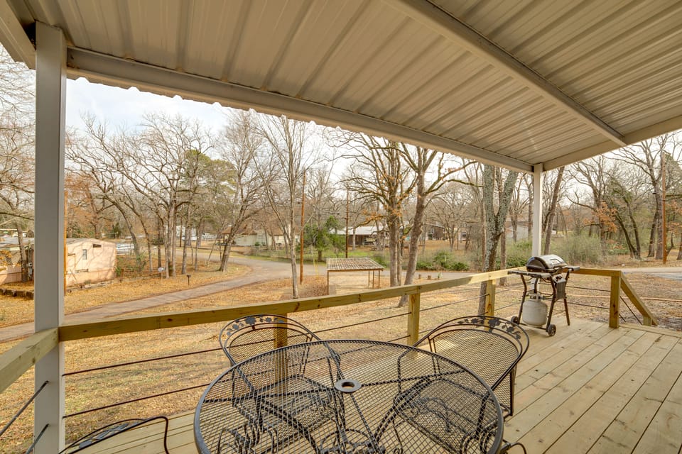 Home 2 Mi to Cedar Creek Lake: Bring Your Pets! House in Cedar Creek Reservoir