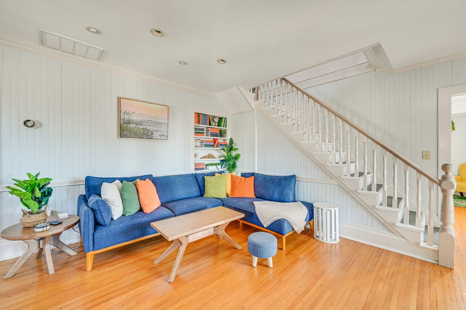 Timeless Charm! Family Home Near Belhaven Beach House in North Carolina