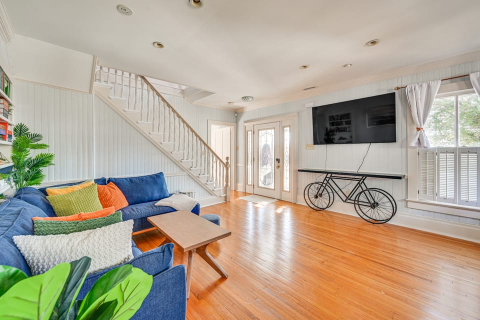 Timeless Charm! Family Home Near Belhaven Beach House in North Carolina