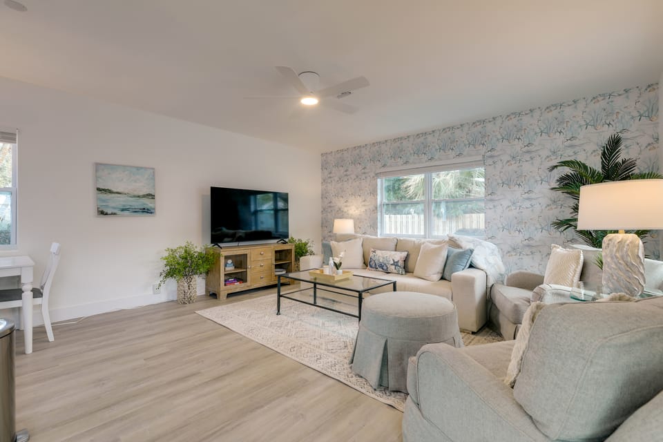 North Palm Beach Oasis - 2 Mi to Ocean! House in North Palm Beach