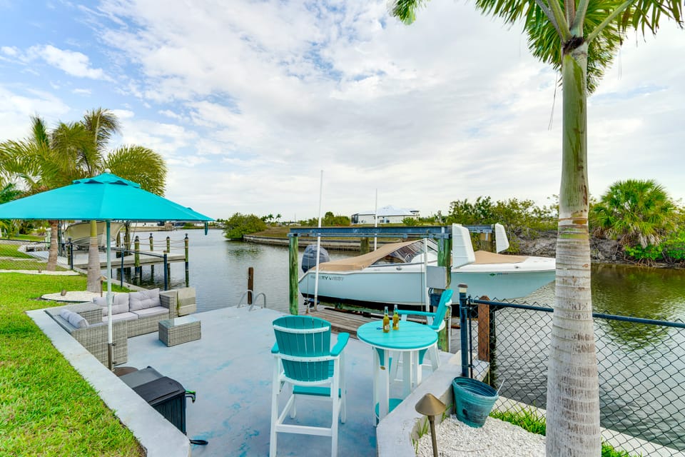 Family Fun in Cape Coral! Colorful Home w/ Dock House in Cape Coral