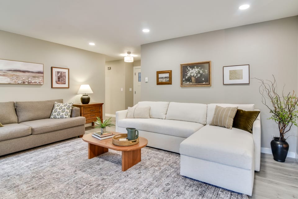 Peace & Serenity in Gresham! Sleek Home w/ Yard House in Gresham