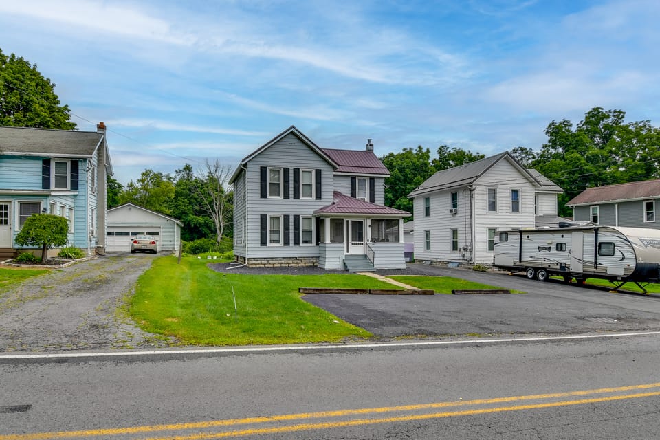 Fish, Sip & Explore! Home < 1 Mi to Cayuga Lake House in Cayuga Lake