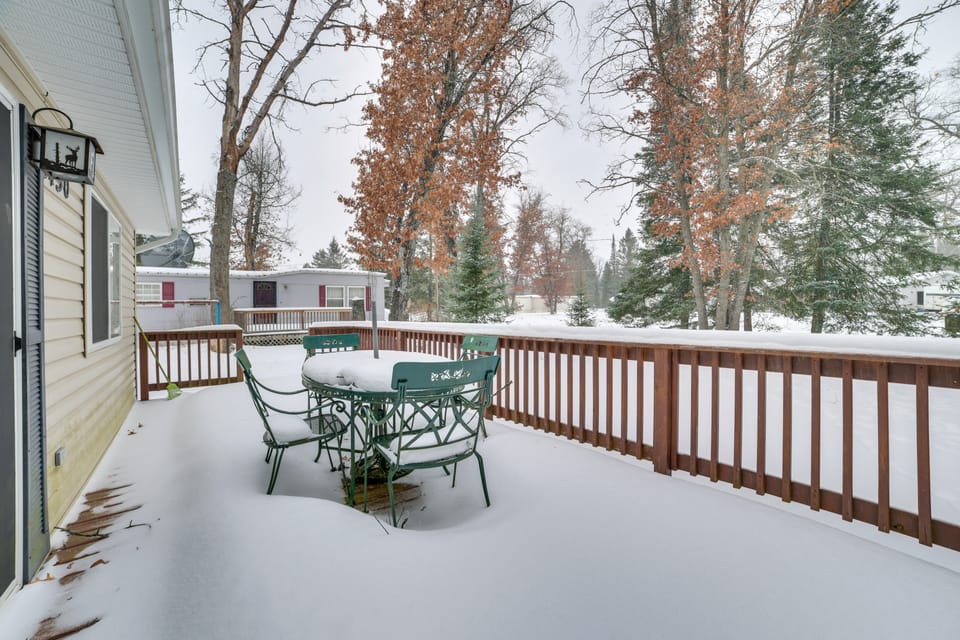 Family Nature Escape! South Branch Haven w/ Deck House in Michigan