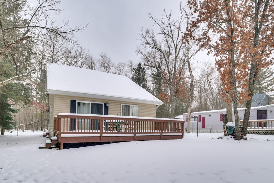 Family Nature Escape! South Branch Haven w/ Deck House in Michigan