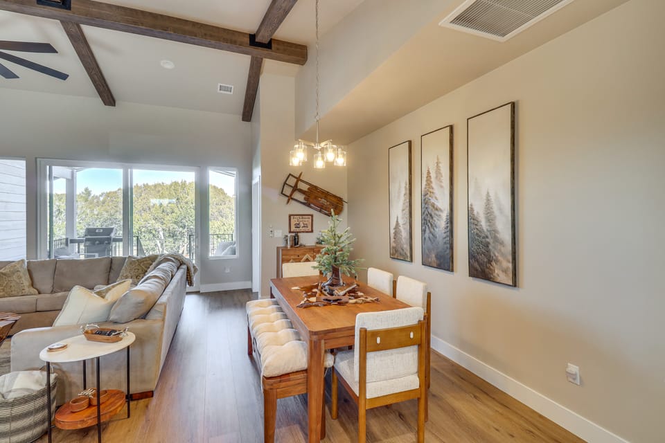 Show Low Home w/ Deck: Near Lake & Trails! House in Show Low