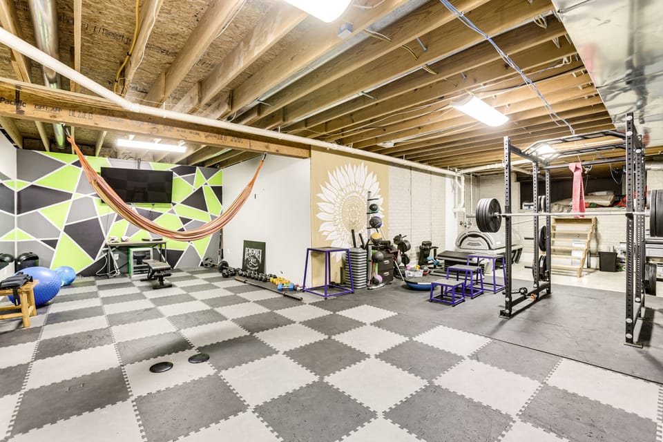 Family Home on 9 Acres! Climbing Wall & Gym House in Ohio