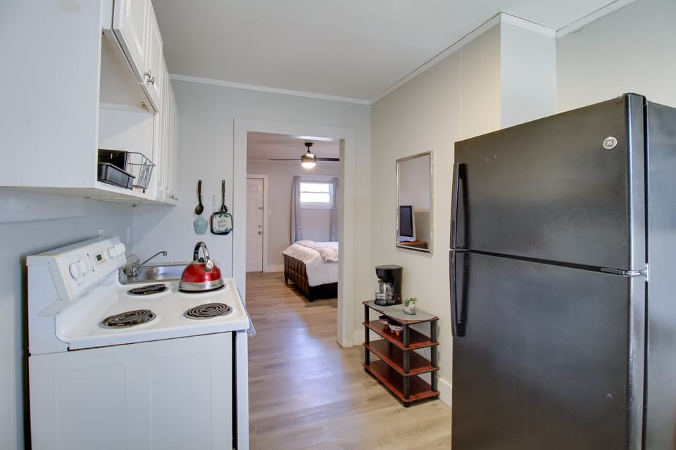 Cozy Huntsville Studio Near Lowe Mill Apartment in Huntsville