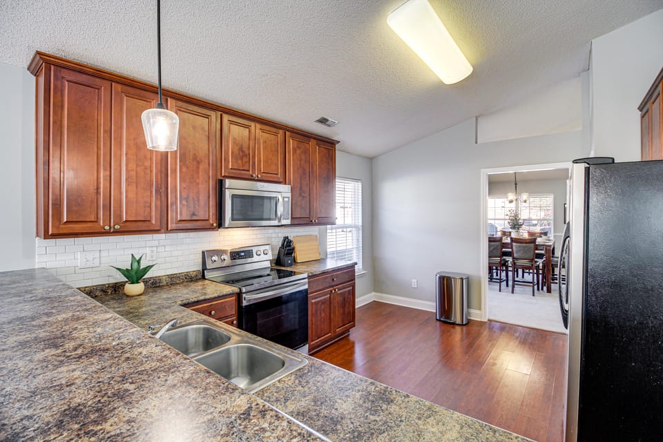 Work-Friendly Madison Home Near Research Park House in Madison