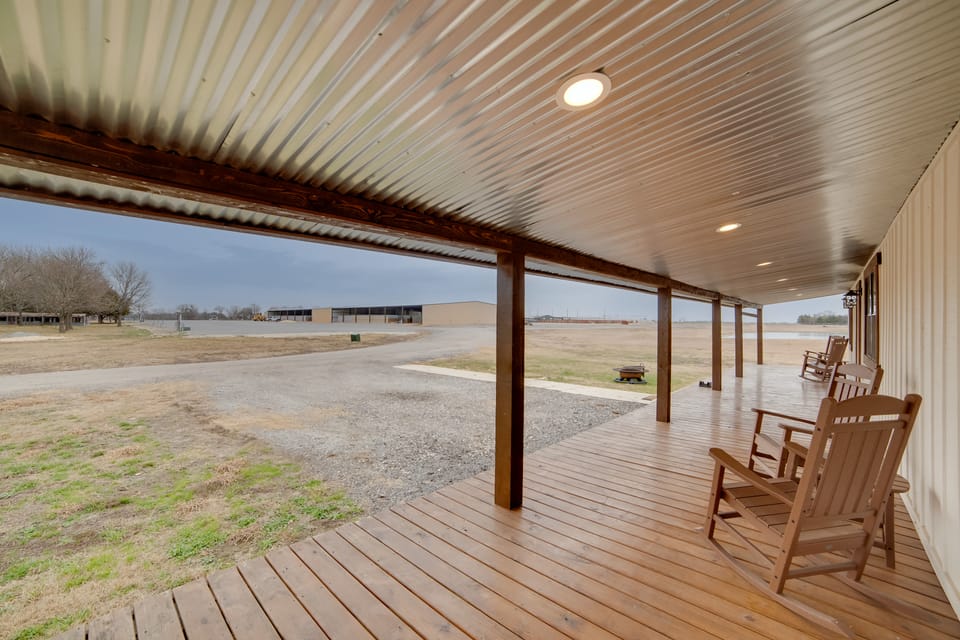Porch + Fire Pit: Ranch Retreat in Blue Ridge! House in Texas
