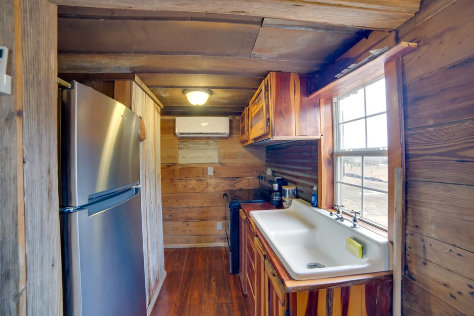 Couple’s Getaway w/ Ranch Views - Near Lavon Lake! House in Texas