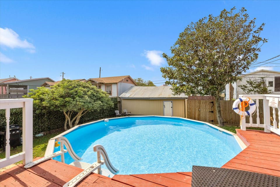 Steps to Pleasure Pier: Family Escape w/ Pool! House in Galveston Island