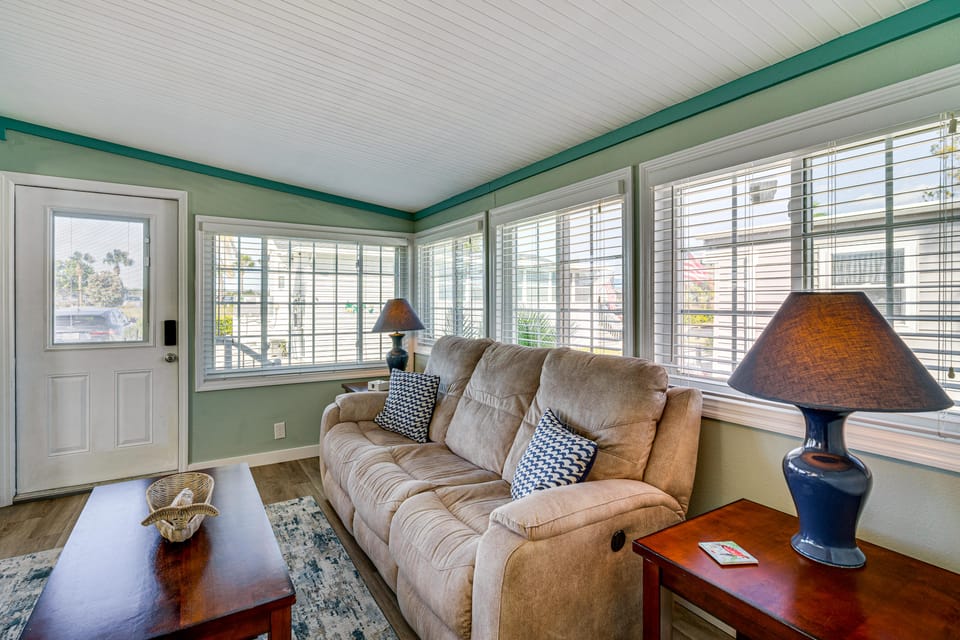 Deck & Resort Perks: Home 3 Mi to Fort Myers Beach House in Lee County
