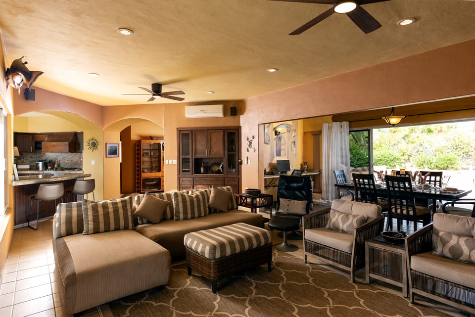 Steps to Sand: Ocean-View Cabo Home w/ Heated Pool House in Baja California Sur