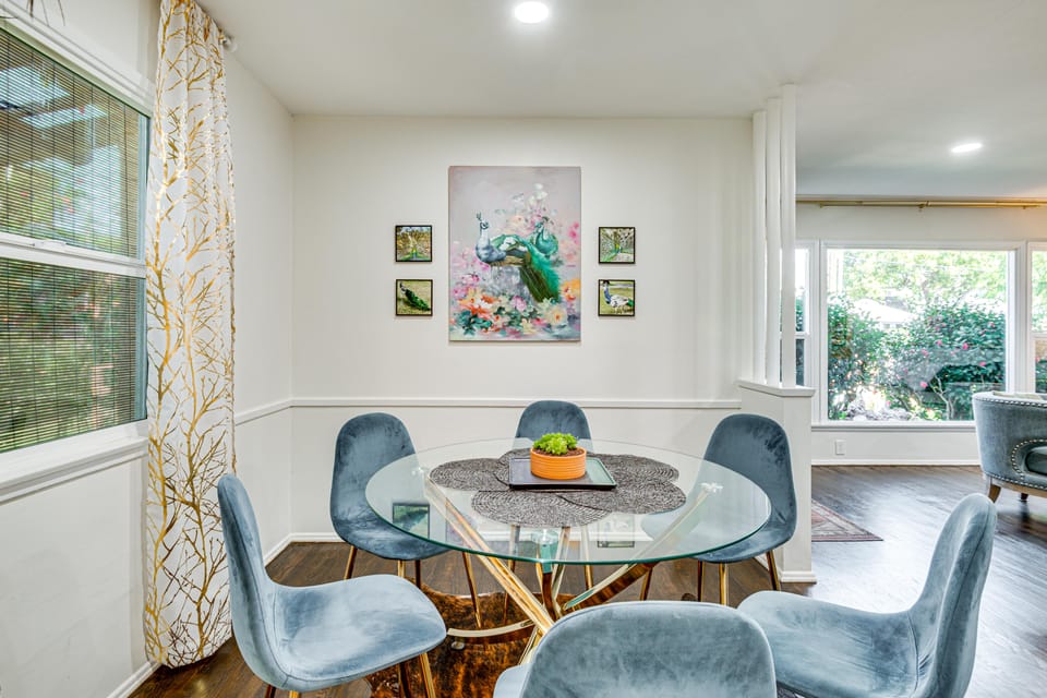 'Peacock House Sanctuary' 4 Mi to Old Pasadena! House in Pasadena