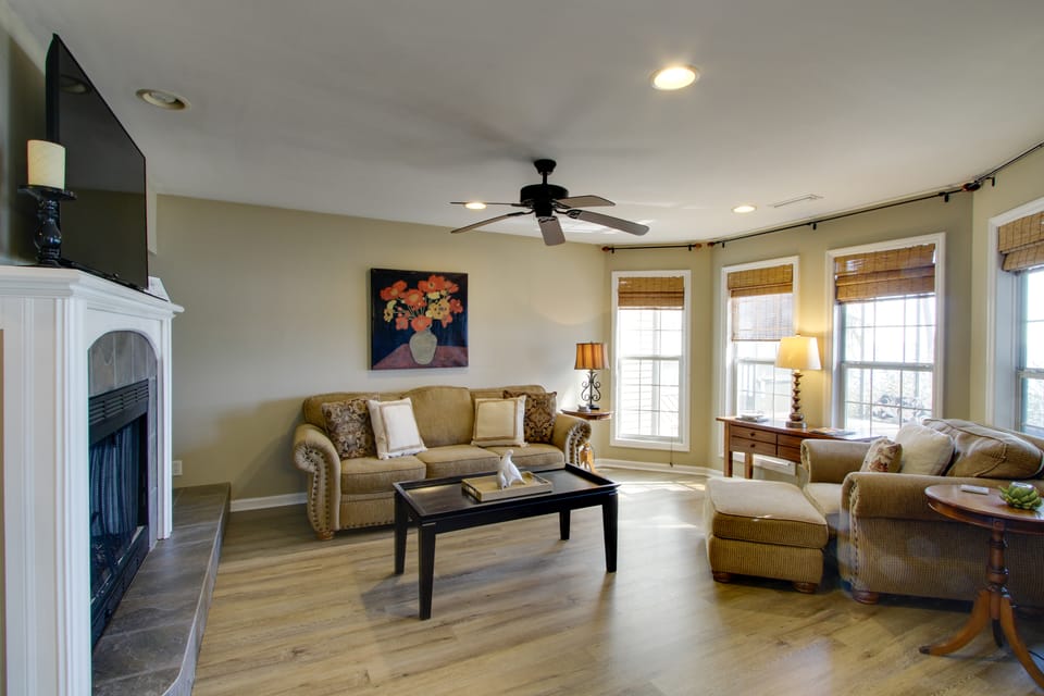Dock & Ramp Access: Water-View Gem on Lake Eufaula Apartment in Alabama