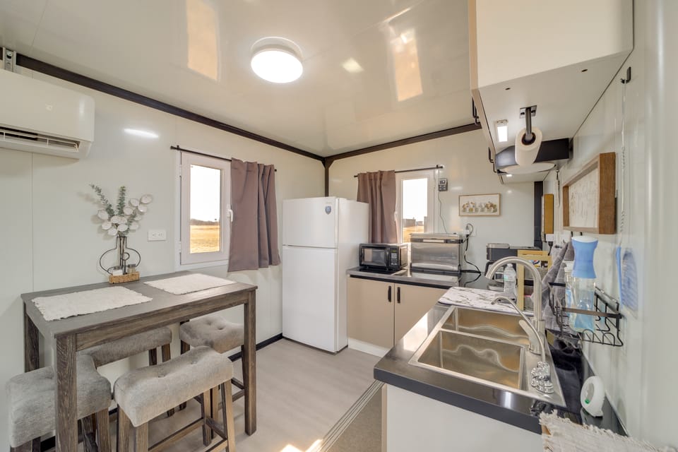 Hunt, Fish & Explore! Tiny Home Near Oologah WMA House in Oklahoma