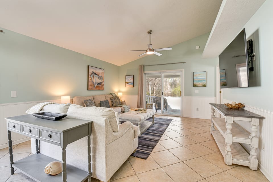 1 Mi from Beach, Private Yard + Community Pools House in Panama City Beach