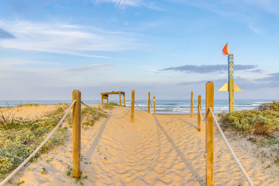 Steps to Sand! South Padre Island Gem w/ Boat Slip Apartment in South Padre Island