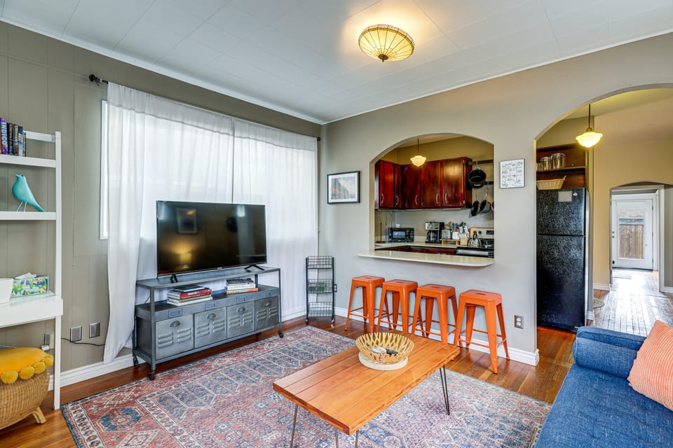 8 Mi to Lumen Field! Walkable Home w/ Fenced Yard House in Ballard