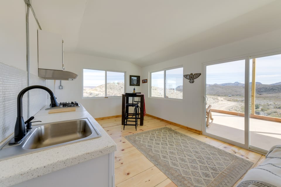 K9 Friendly! 'Deagle Ranch' in Big Bend Region House in Big Bend National Park