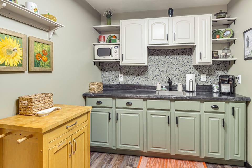 Private Patio! Studio 10 Mi to Dtwn Clarksville Apartment in Tennessee