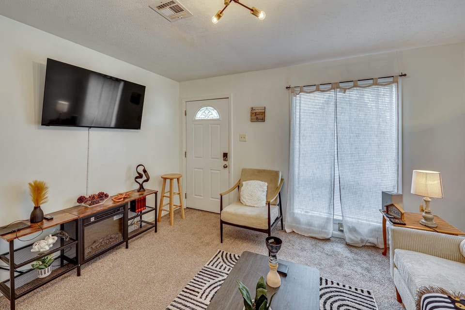 Easy University Access! Charming Home in Grambling House in Louisiana