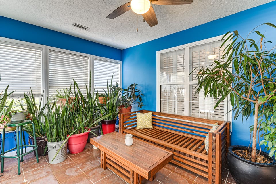 Hot Tub + Gazebo: Group Getaway Near Dtwn Conway! House in South Carolina