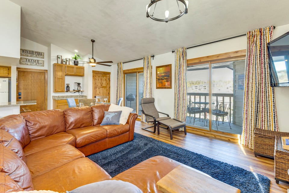 Inviting & Cozy Fraser Condo: Steps to Ski Shuttle Apartment in Fraser