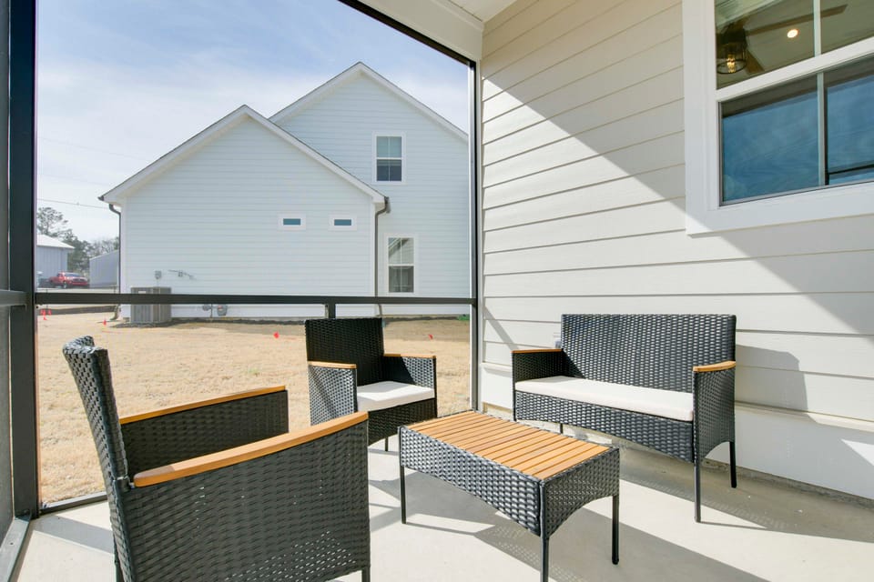 Steps to Marina! Lake Greenwood Home w/ Patios House in Lake Greenwood