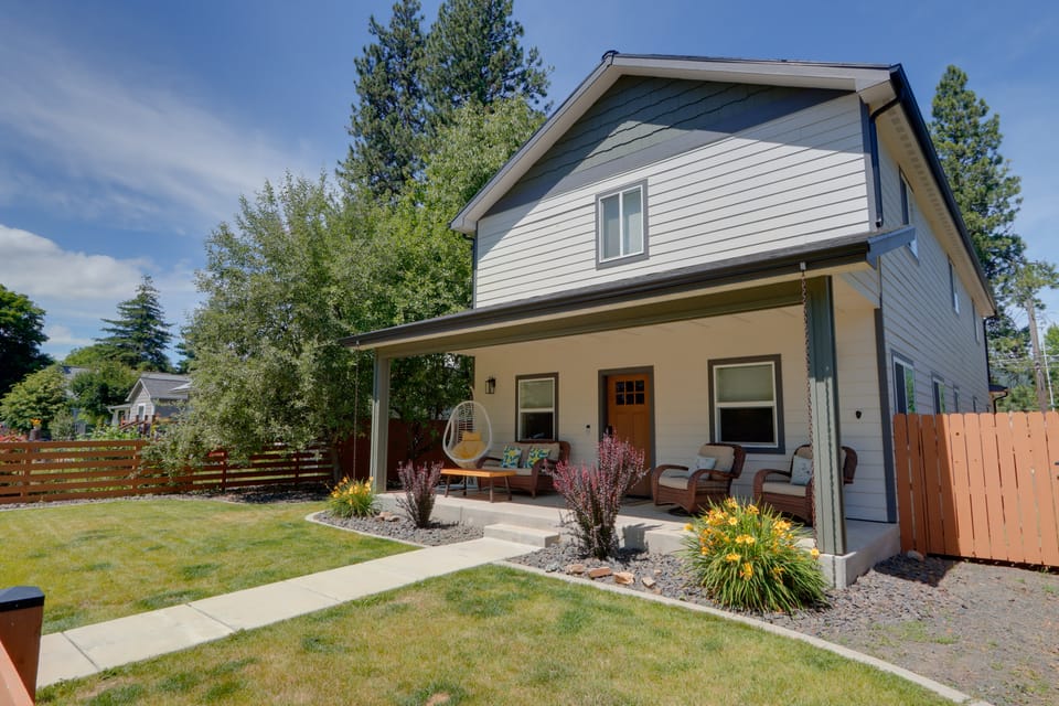1 Mi to Lake Coeur d'Alene: Pet-Friendly Getaway House in Coeur dAlene