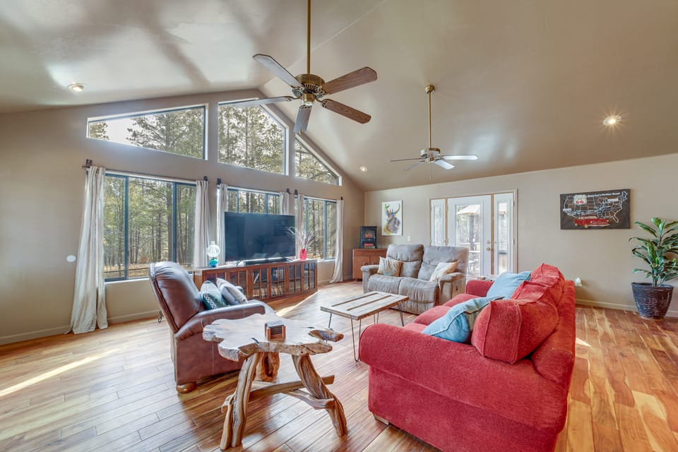 Great for Families! Woodsy Haven in Happy Jack House in Arizona