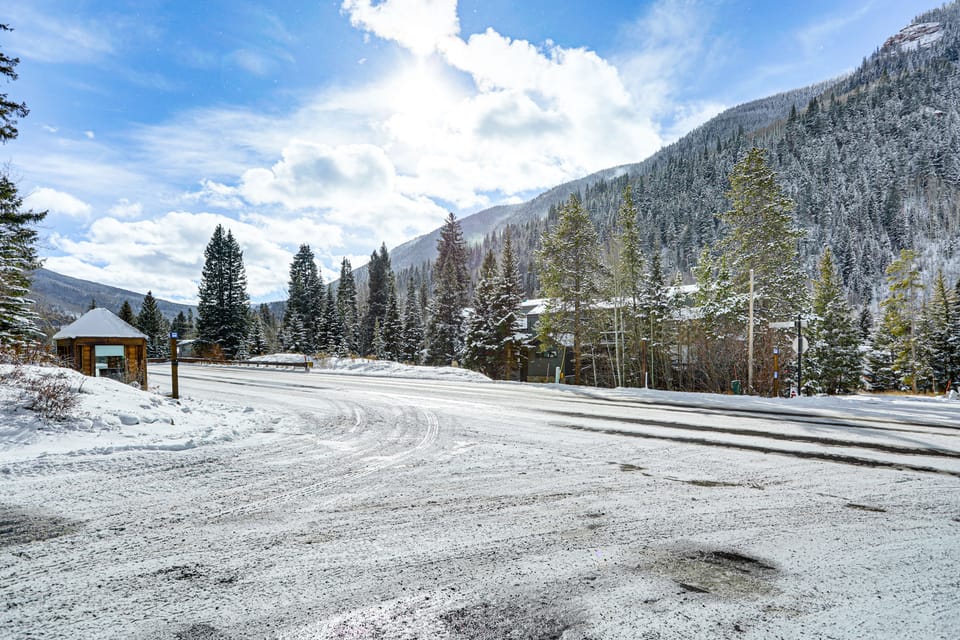 Steps to Free Bus Stop! Updated East Vail Condo Apartment in Vail