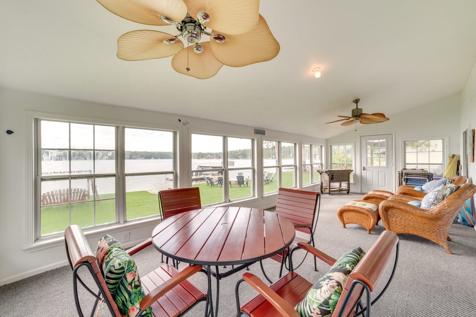 Big Bear Lake Retreat w/ 2 Homes Main/Beach Houses House in Michigan