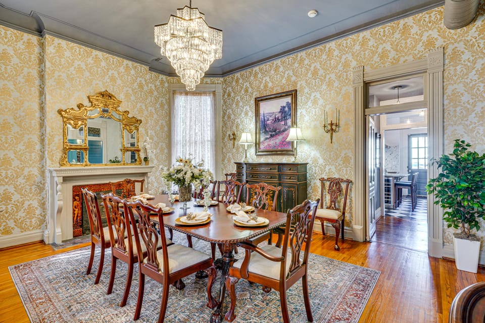 ‘Queen Anne Manor' in Old West End w/ Elevator House in Danville