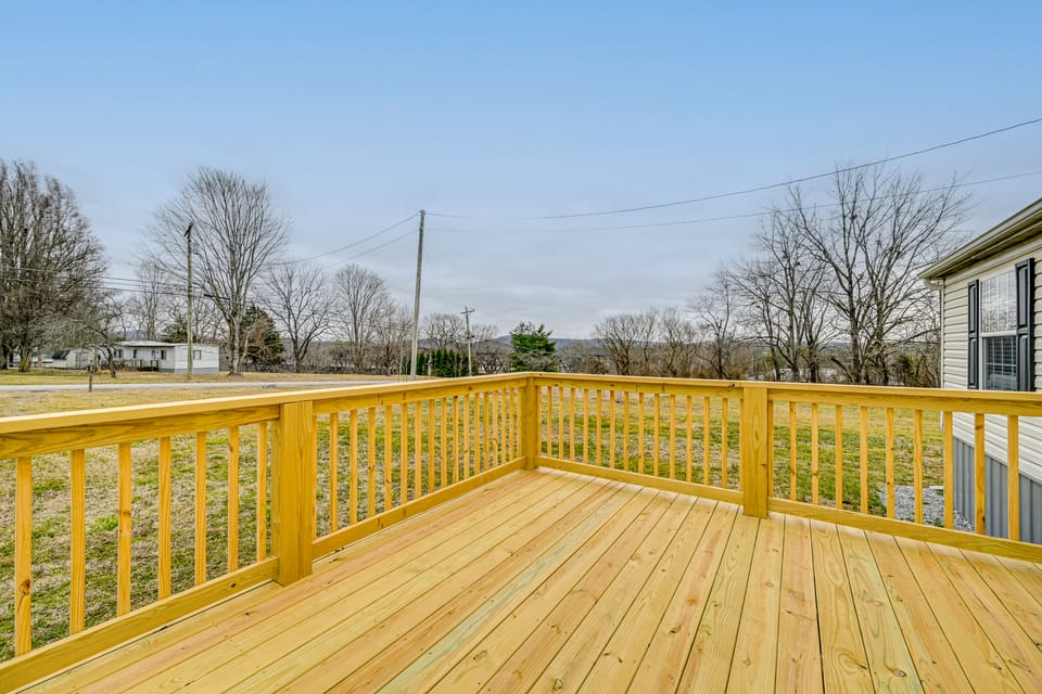 Boat, Fish, Hike & Explore: Cozy Home in Bronston House in Lake Cumberland