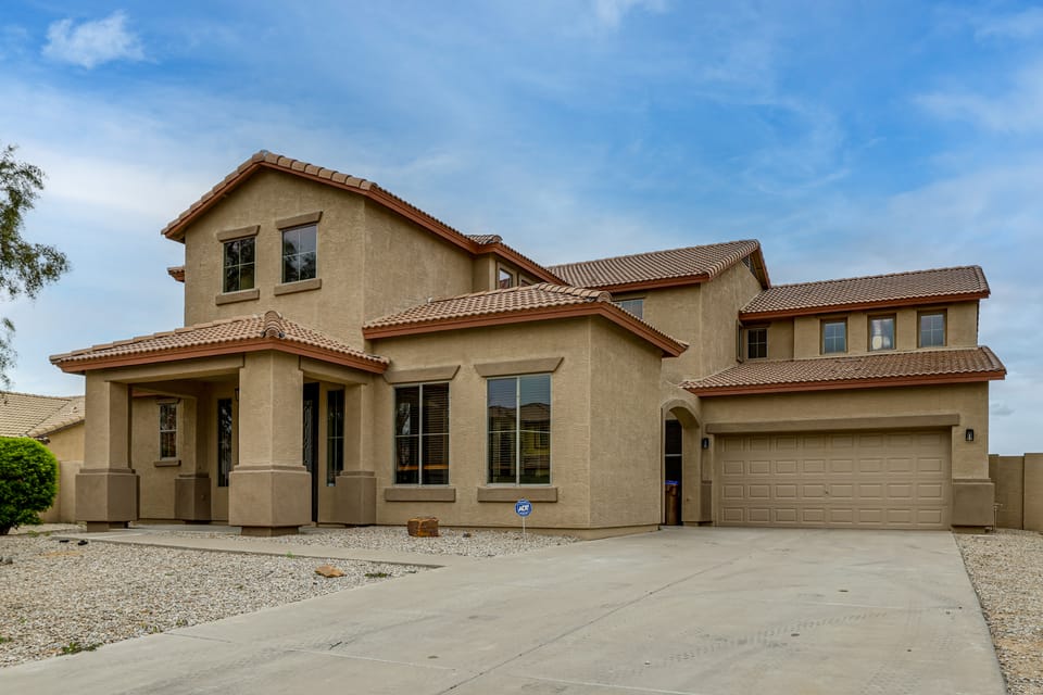 5 Mi to San Tan Mtn: San Tan Valley Group Getaway! House in Johnson Ranch