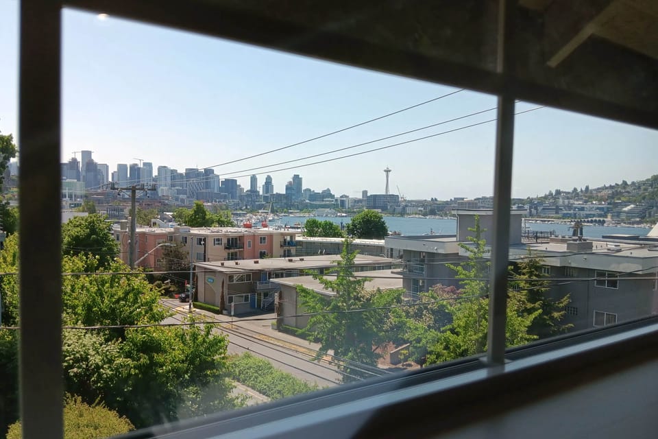 Seattle Townhome w/ Lake Union & City Views! Apartment in Lake Union