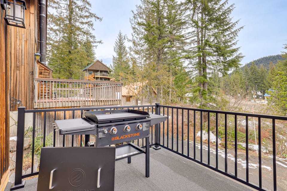 Après & Adventure: Mt Hood Retreat in Gov Camp! House in Clackamas County