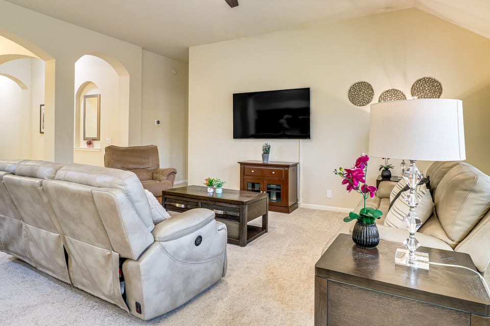 1 Mi to Lake Pflugerville! Charming Family Home House in Pflugerville